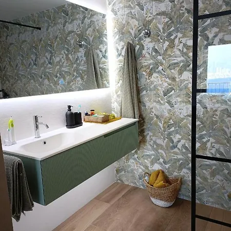 Portofino Flying Whale Apartment *